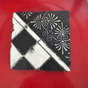 di sen yo Arts collectable terracotta wall plaque